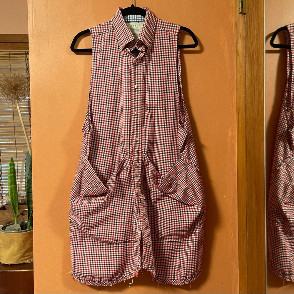 [STATE THE LABEL] Smock